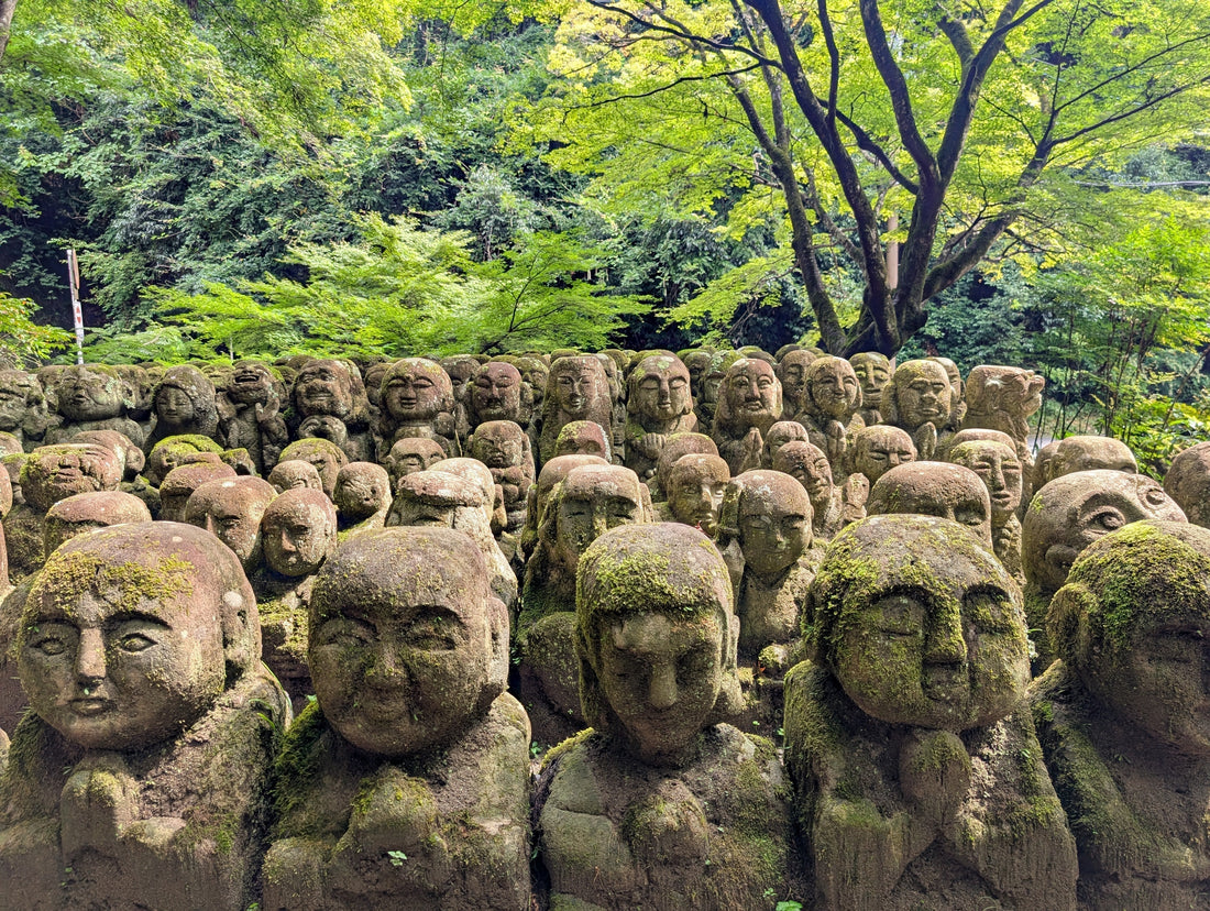 Le Temple Otagi Nenbutsuji :  1200 Gardiens